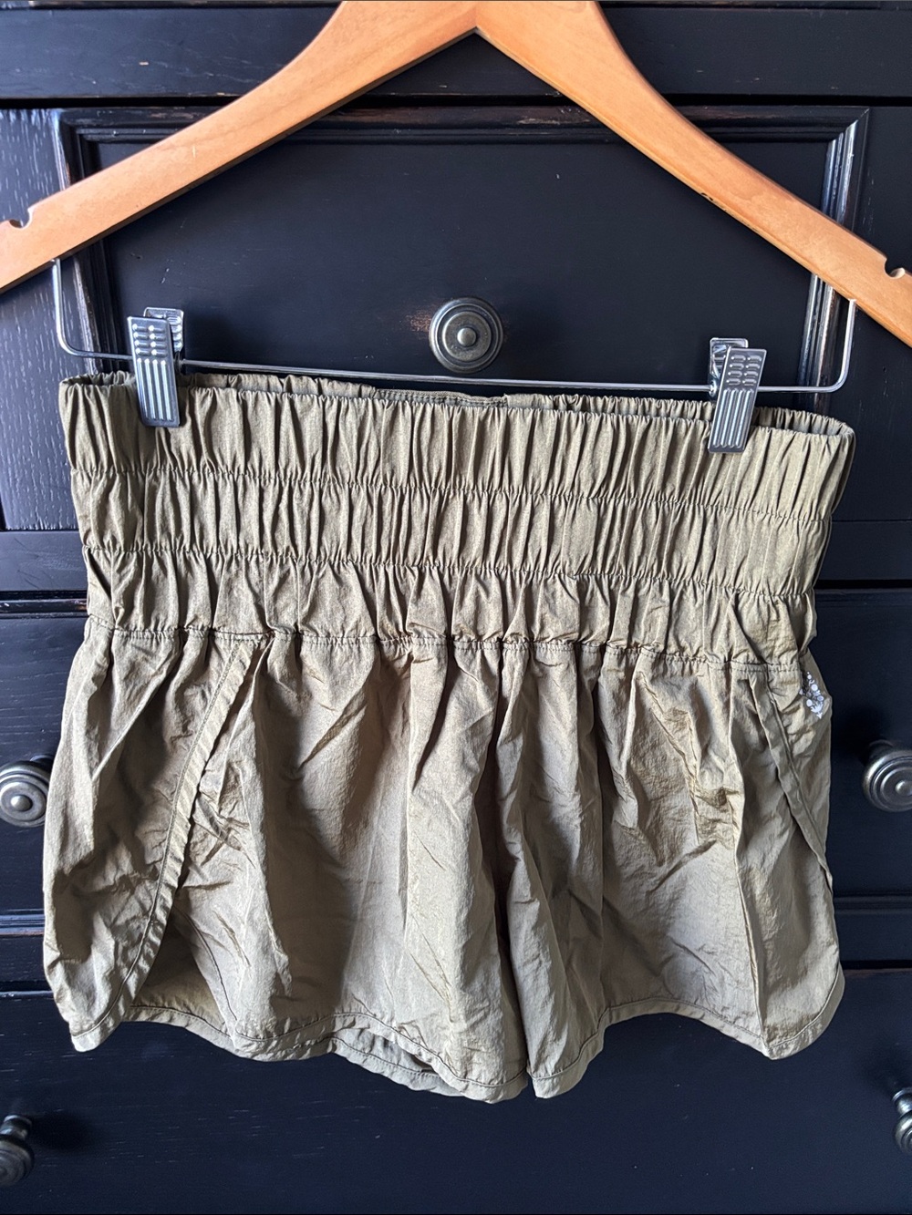 Free People Movement size M ‘The Way Home’ Shorts in Army Green Color